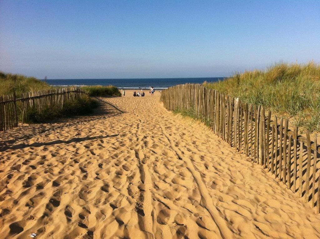 Golden Sands Beach Activities Sea Holiday Relax Mablethorpe Exteriör bild